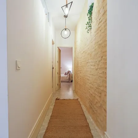 New Gorgeous 2-bed In Center Apartment Seville