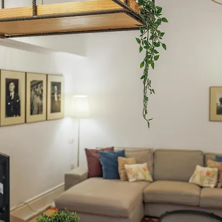 New Gorgeous 2-bed In Center Seville