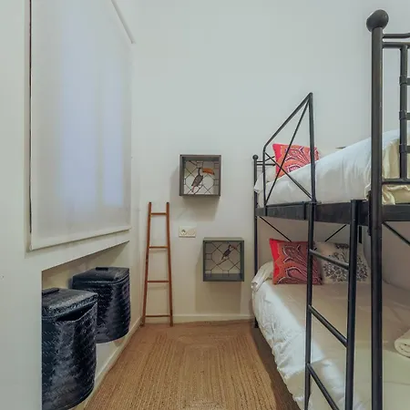 New Gorgeous 2-bed In Center